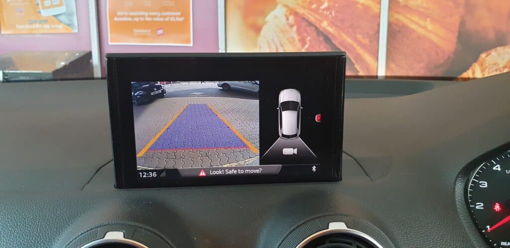 audi q2 reverse camera