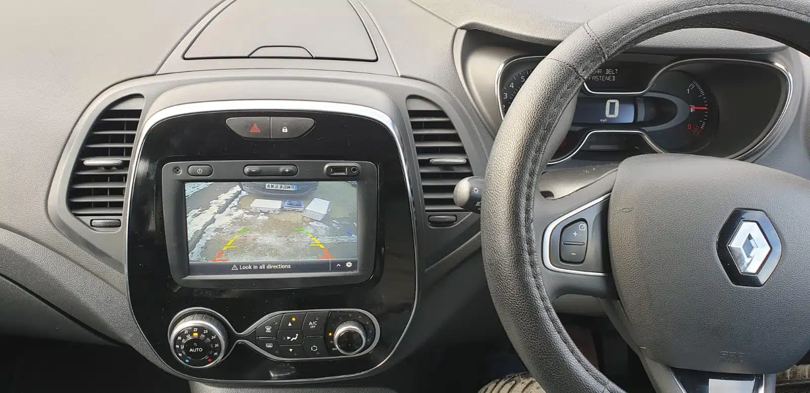 Renault Captur Reverse Camera