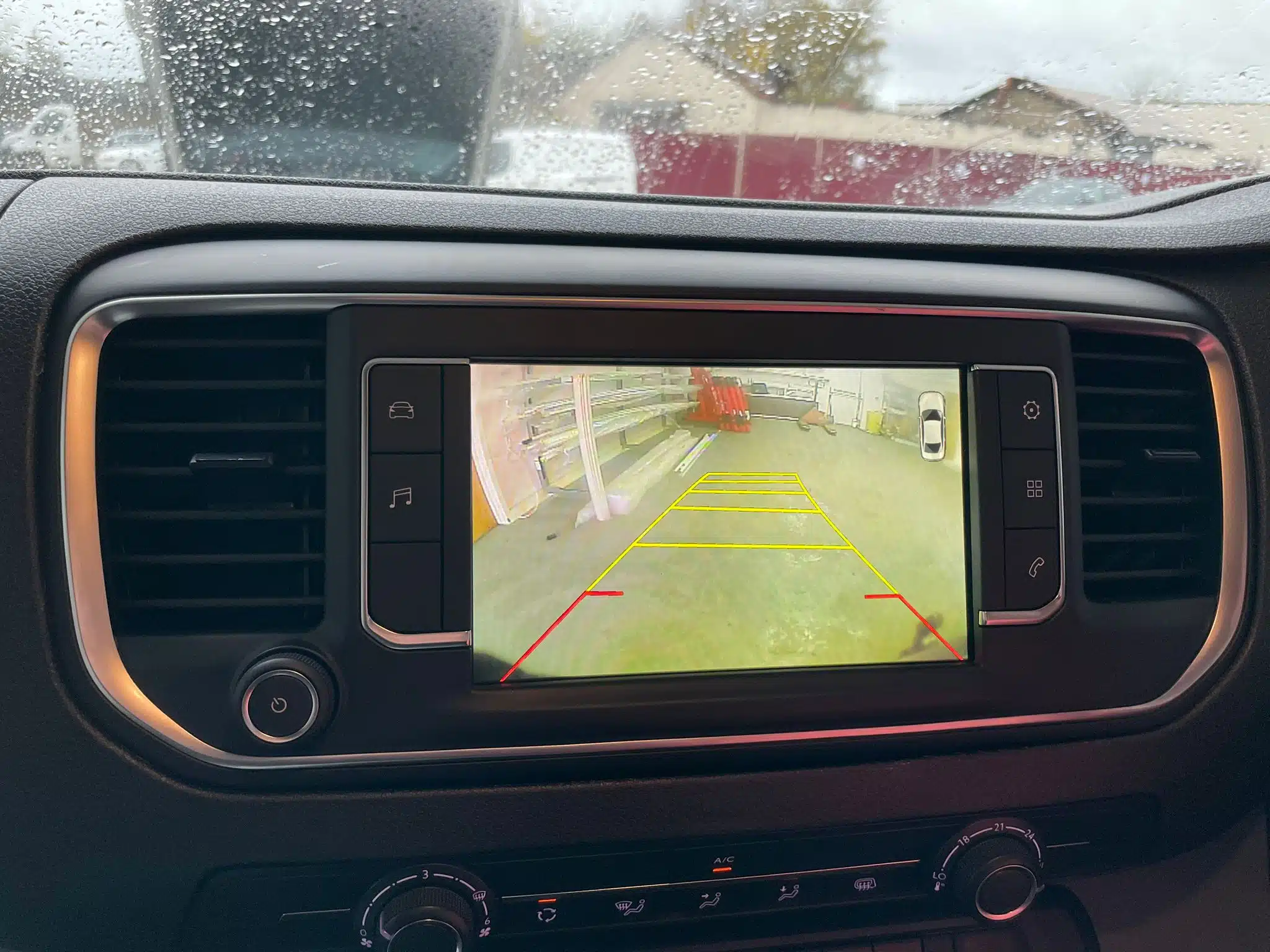 Vauxhall Vivaro reverse camera installation