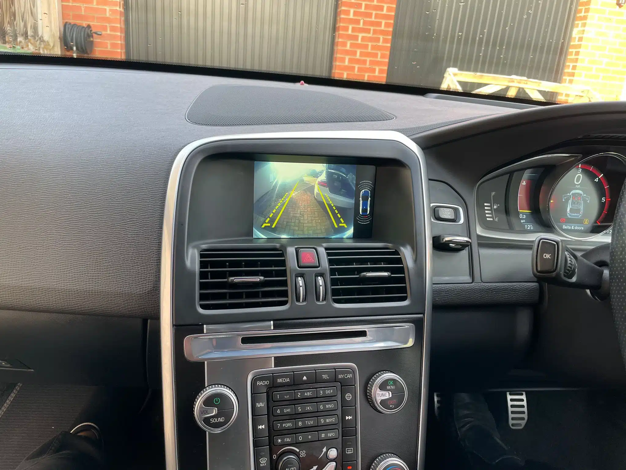 volvo xc60 reverse camera installation