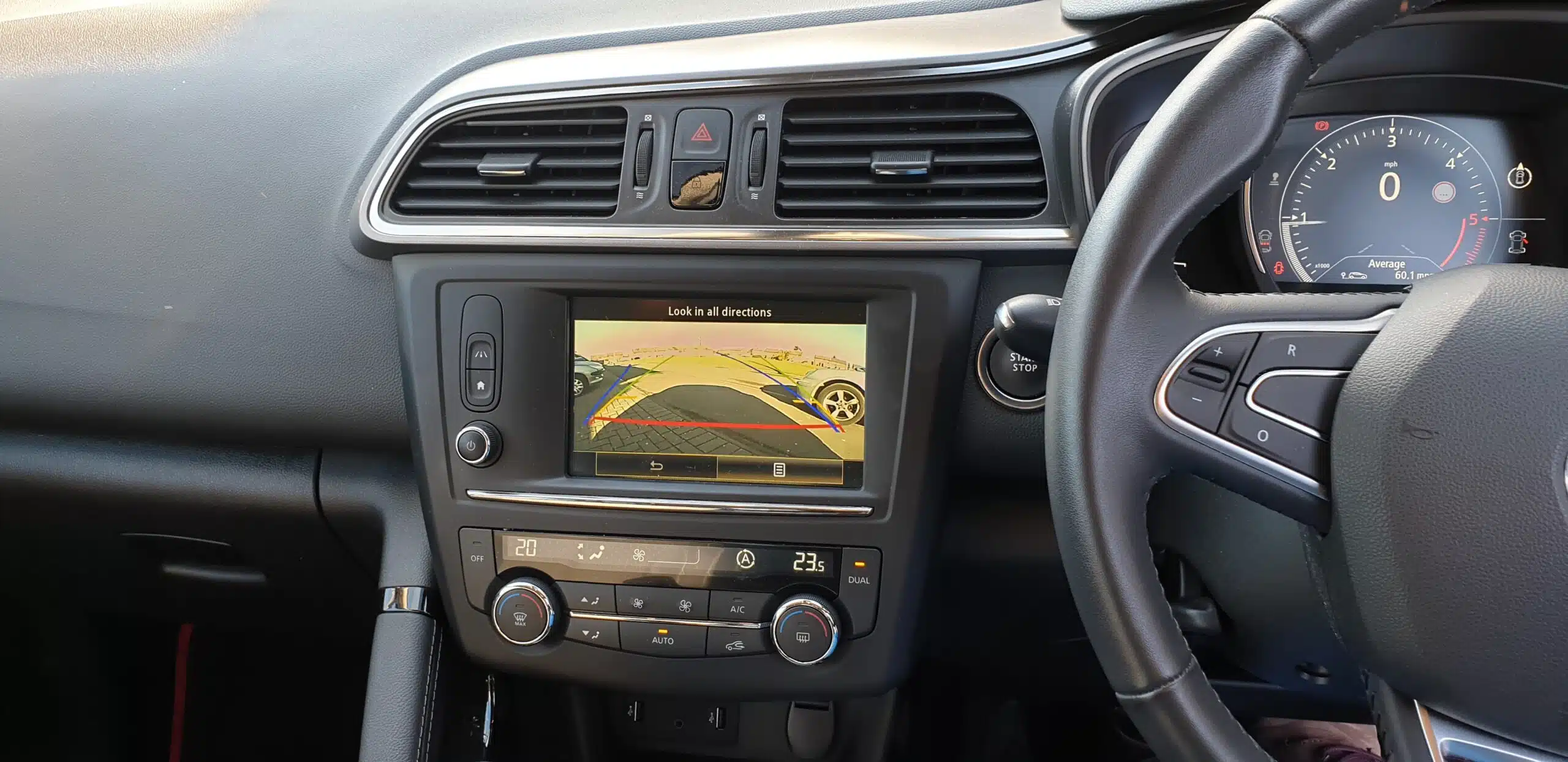 renault kadjar reverse camera