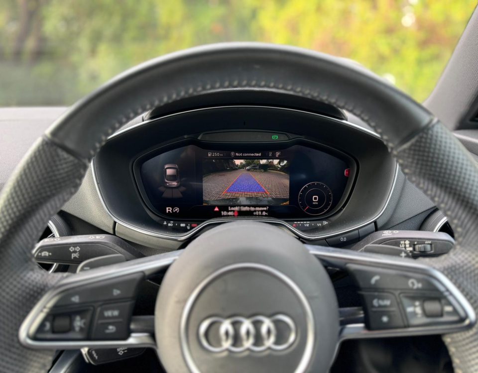 Audi TT Reverse Camera