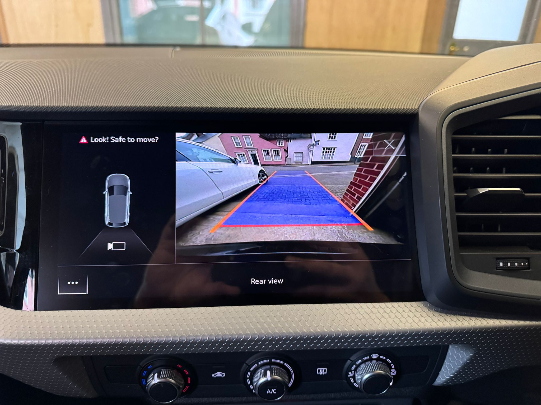 WhatsApp Image 2024-04-16 at 15.28.08