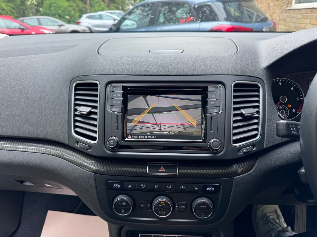 Seat Alhambra Reverse Camera 2 Seat Alhambra Reverse Camera